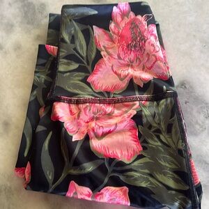 Beyond yoga leggings